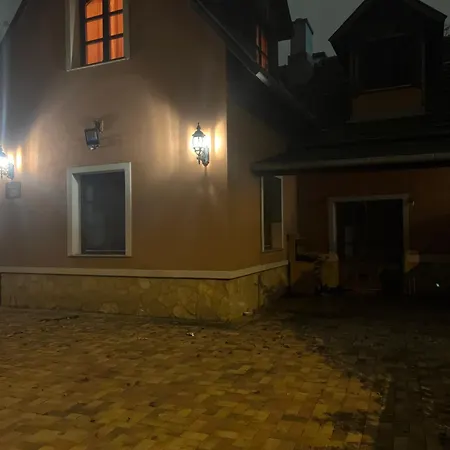 Bianka & Car Rent Хостел