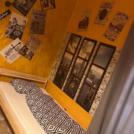 Auberge de jeunesse Bianka & Car Rent