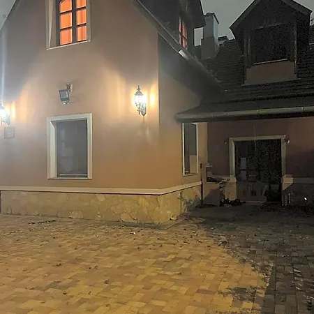 Hostel Bianka & Car Rent *