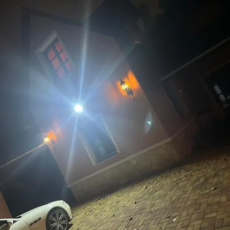 ホステル Bianka & Car Rent