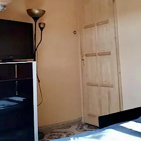 Bianka & Car Rent Hostel *