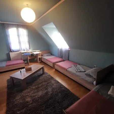 Hostal Bianka & Car Rent