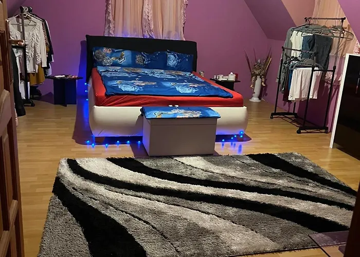 Bianka & Car Rent Hostal *