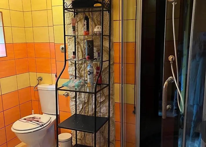 Bianka & Car Rent Hostal *
