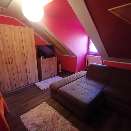 Albergue Bianka & Car Rent *